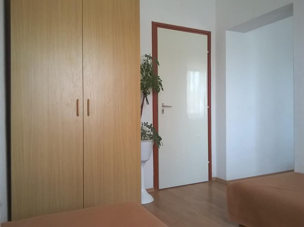 Parton Hotel & Bowling Tiszakécske 部屋 写真